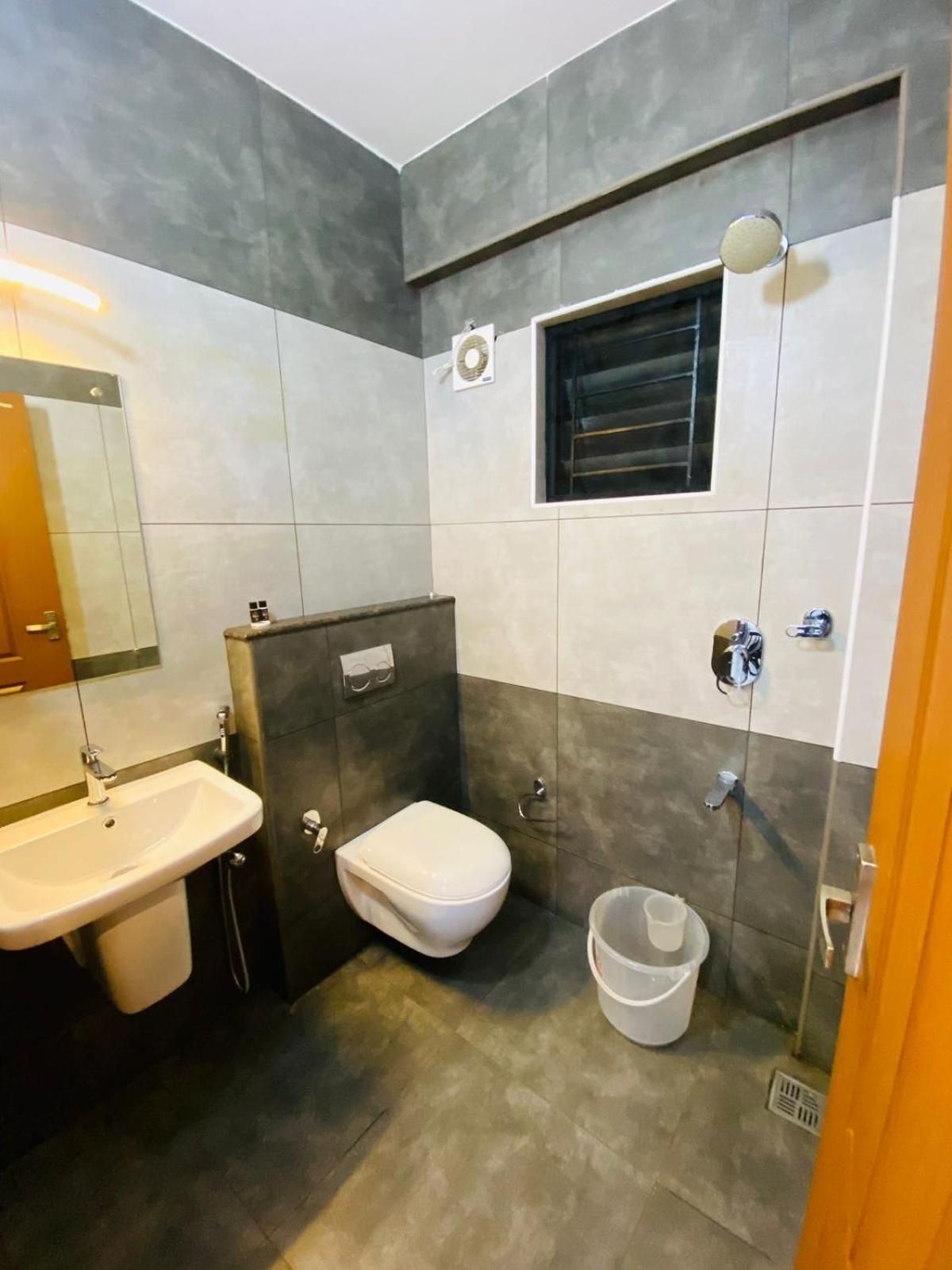 Hotel Nujoom Rooms & Apartments Kochi 外观 照片